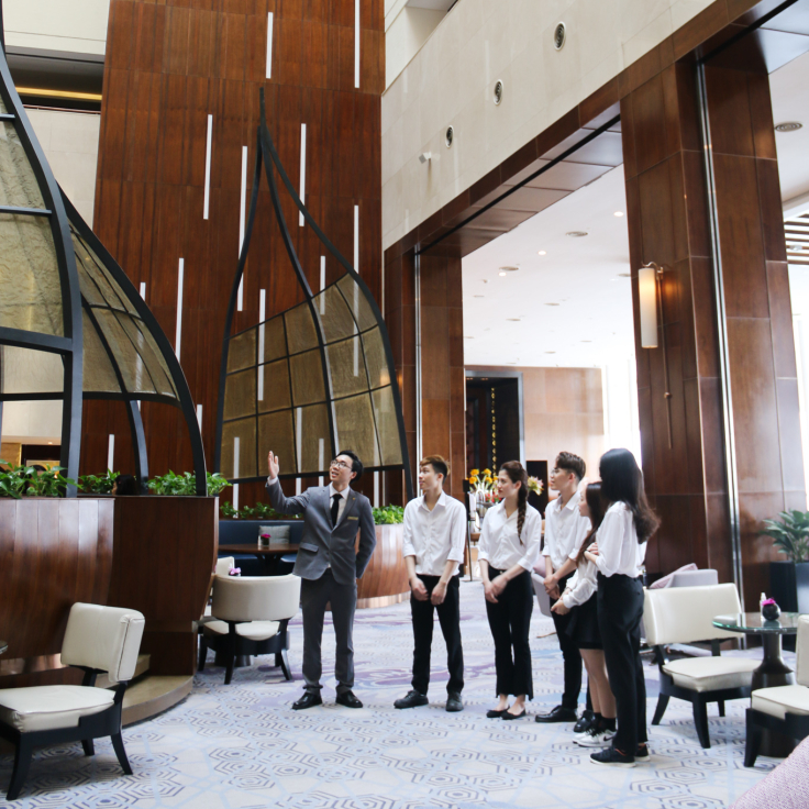 student hotel tour at 5 star intercontinental hanoi